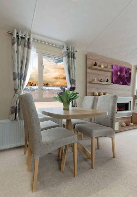 Lagooncombe Modern And Cosy Holiday Home Haverigg Buitenkant foto