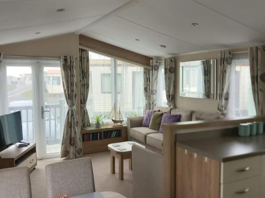 Lagooncombe Modern And Cosy Holiday Home Haverigg Buitenkant foto